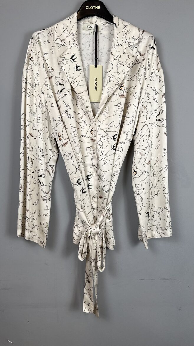 Viskozes blūze ar jostu L izmērs