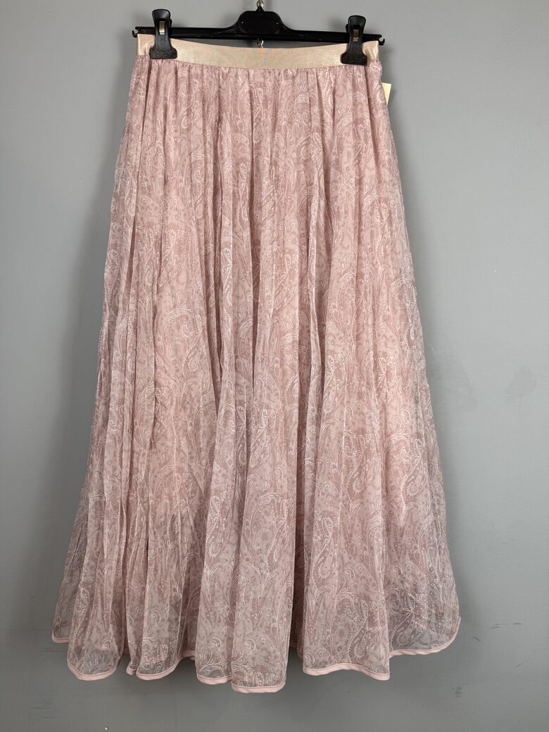 Tilla svārki ar rakstu