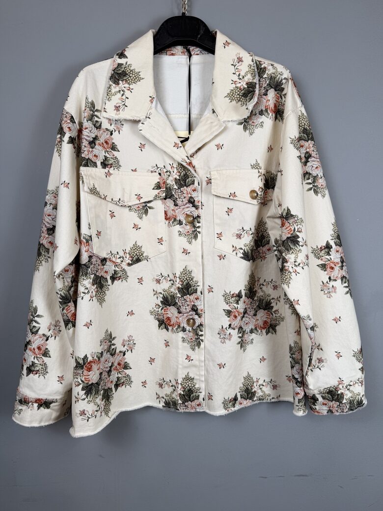 Džinsu jaka ar ziediem