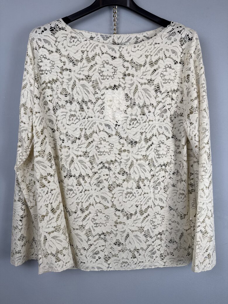 Mežģīņu tops PLUS size