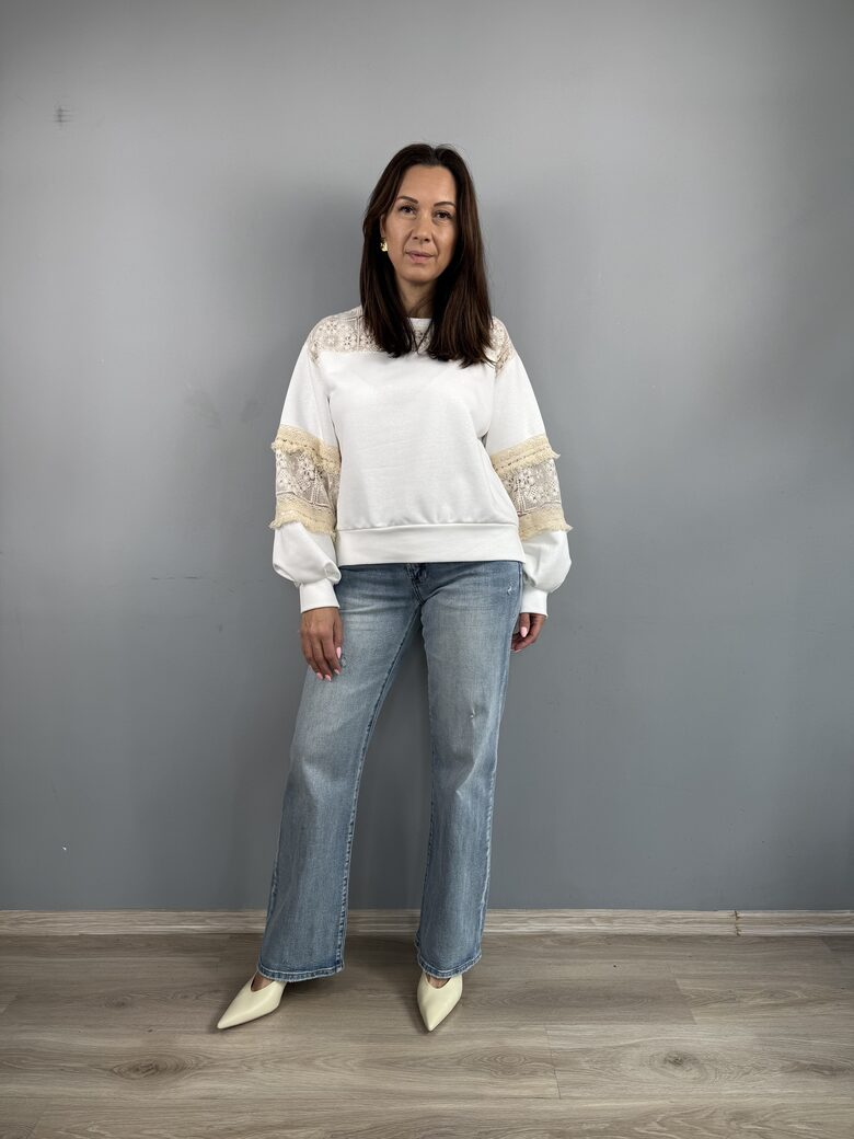 Svitšots ar mežģīnēm