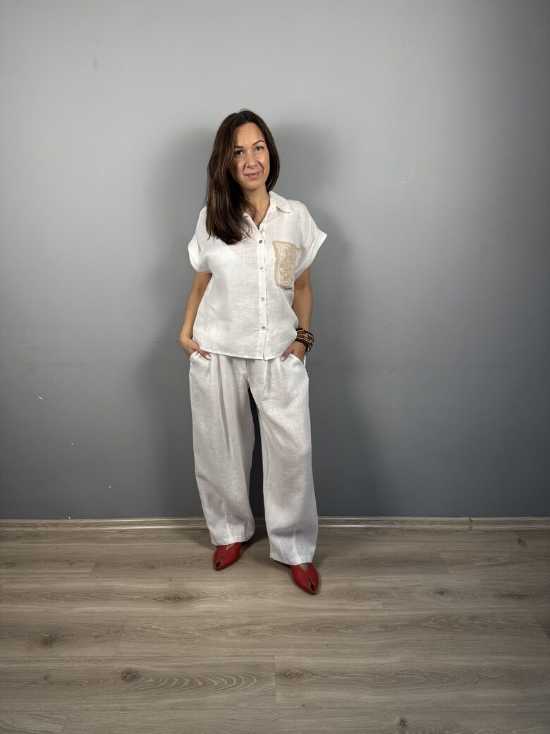 Lina bikškostīms ar baggy biksēm un oversize kreklu