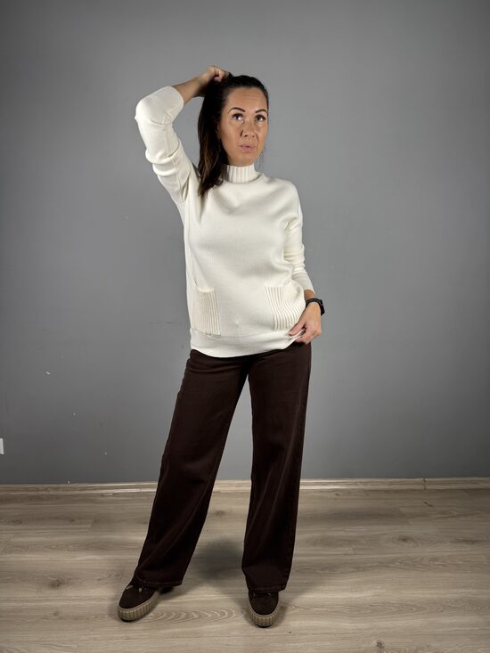 Džemperis ar kabatām