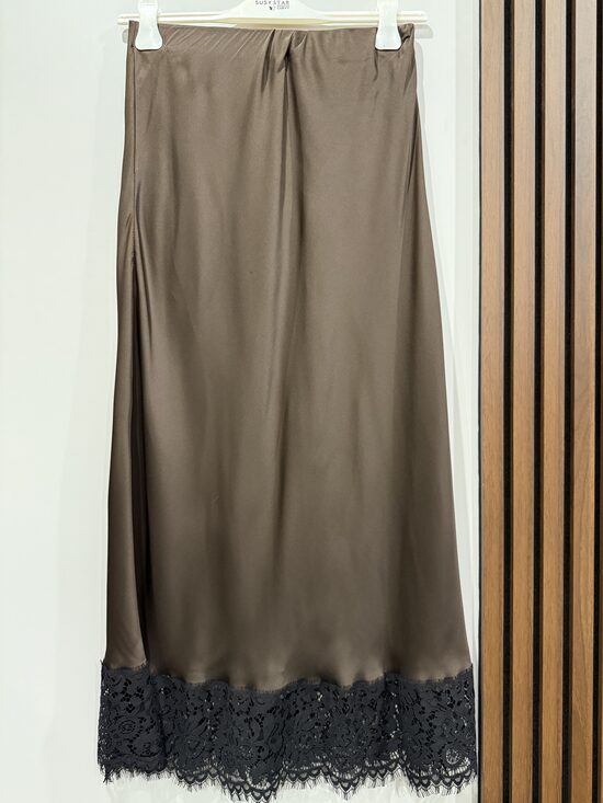 Plus size slip svārki